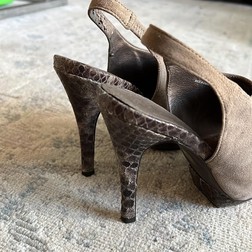 Moda Grey Slingback Heels - Picture 3 of 4